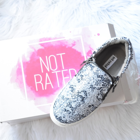 NWOT Sequin sneakers - Picture 2 of 5